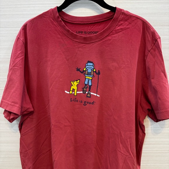 Life Is Good Red T-Shirt with Hiker and Dog Men’s Size Large - Picture 1 of 6